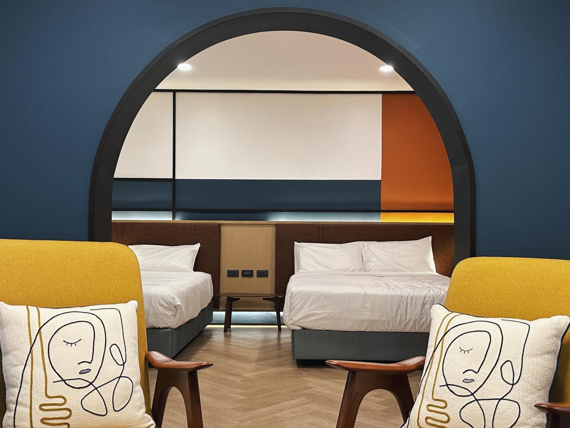 Parcel Hotel Bangkok Esterno foto
