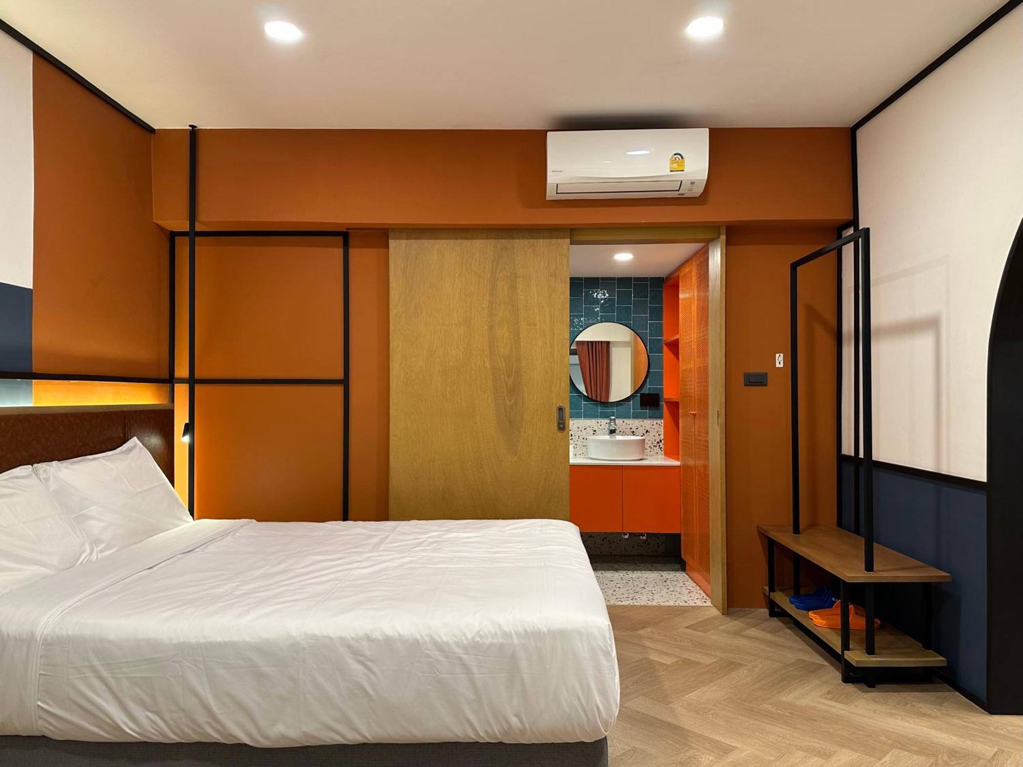 Parcel Hotel Bangkok Esterno foto