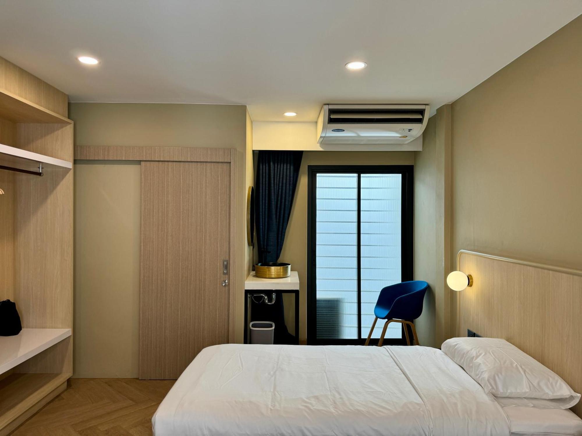 Parcel Hotel Bangkok Esterno foto